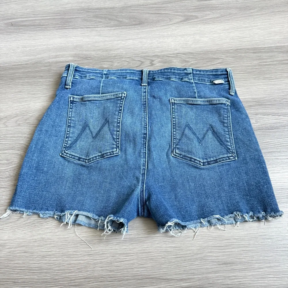 MOTHER Shaker Chop Short – Groovin’ Wash | Size 31 - Picture 7 of 11
